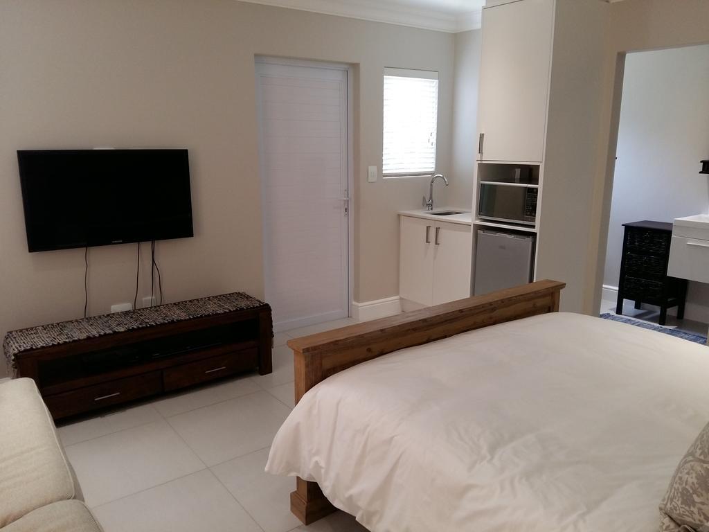 53 Pyracantha Street * Cape Town