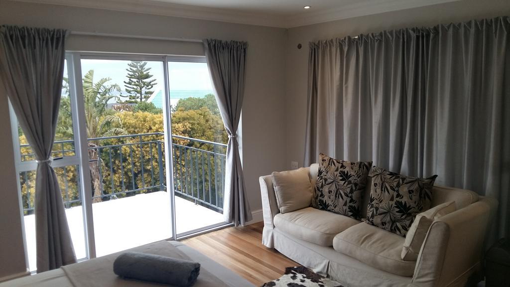 53 Pyracantha Street