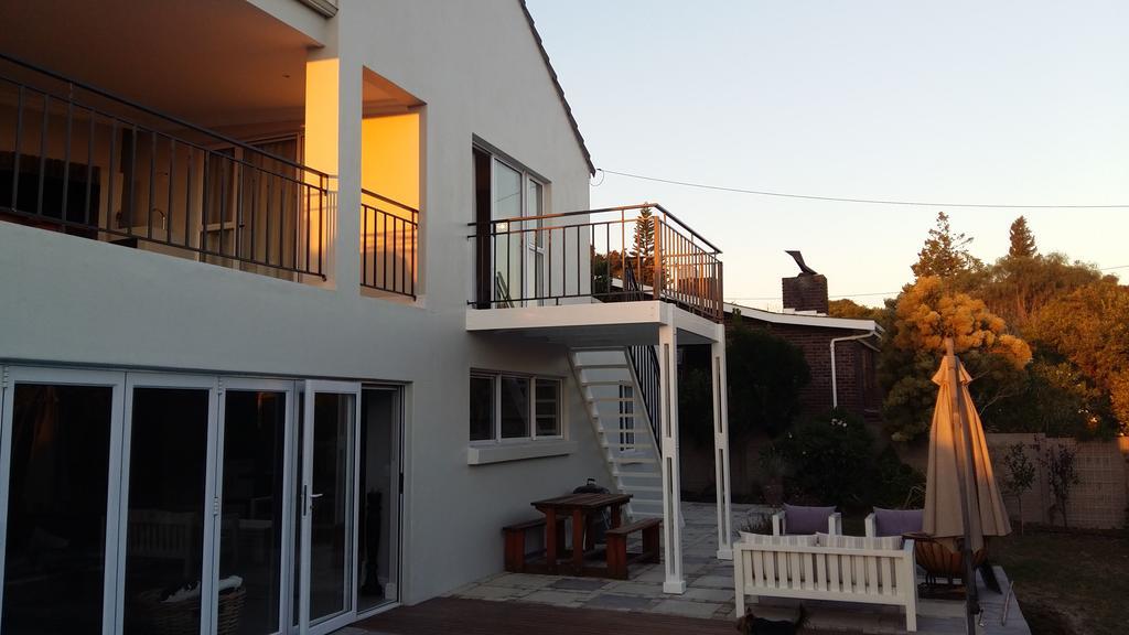 Guest house 53 Pyracantha Street Cape Town