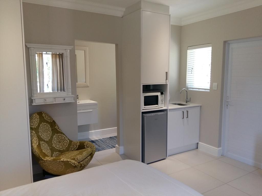 53 Pyracantha Street * Cape Town